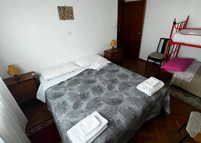 Nomad Nocleg ze śniadaniem *